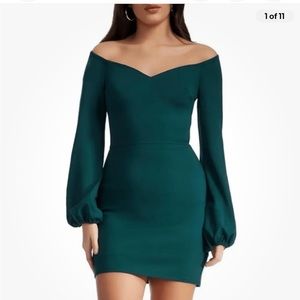 NWOT Dress The Population Esperanza Long Sleeve Sweetheart Neck Emerald Dress
